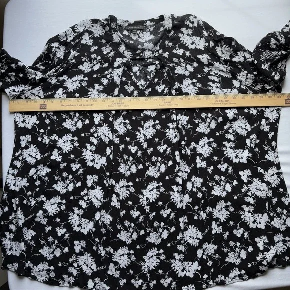 Lane Bryant Black White Floral Blouse Women's Size 22-24‎ Flowy Long-Sleeve - Picture 6 of 7